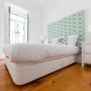 lisbon-heart-1-cozy-flat-family-friendly.hotels-lisbon-portugal.com/